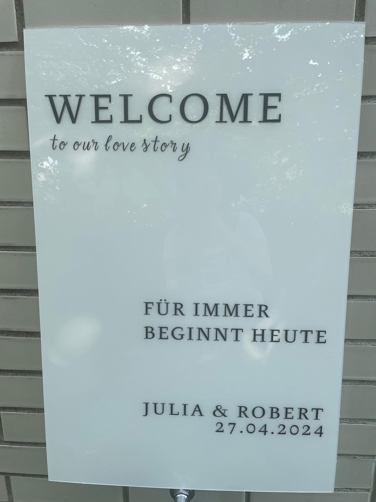 Willkommensschild aus Acryl – Julia & Robert